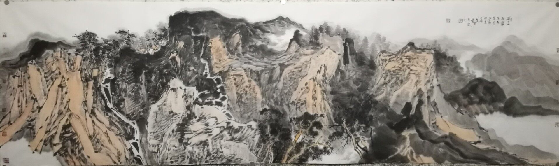 溪山雨霁-侯敬刚-体验式艺术电商平台_加画框选场景就